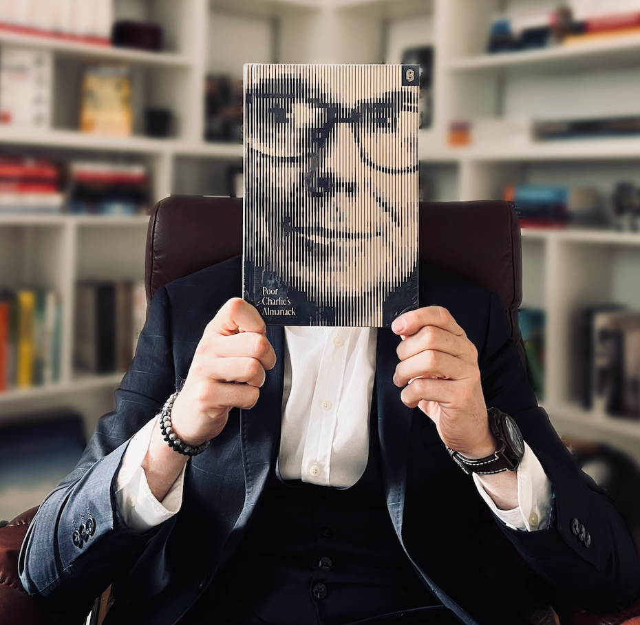 Poor Charlie's Almanack - Okiem Stratega